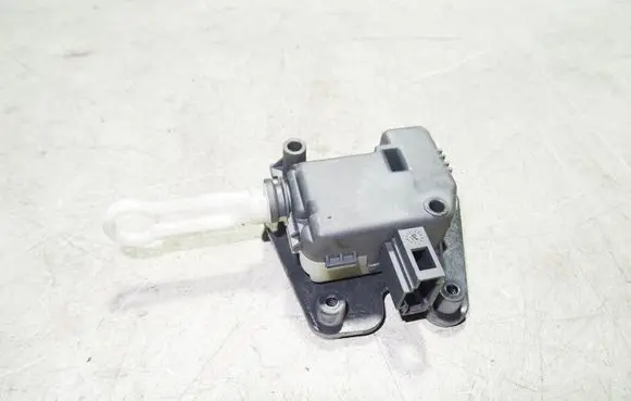 Audi A6 S6 C5 4B Tailgate boot lock/latch motor 4B5962115B