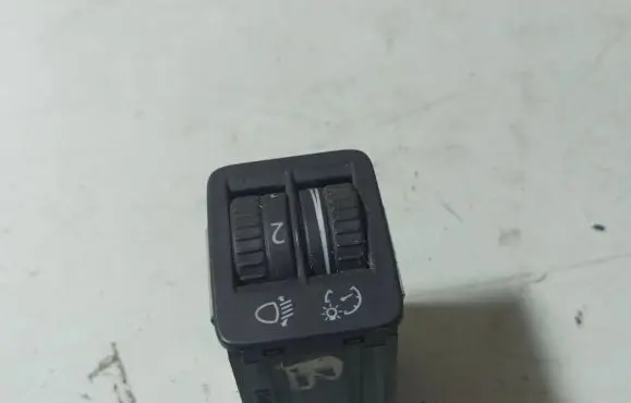 Volkswagen PASSAT B6 Headlight level height control switch 3C0941333A