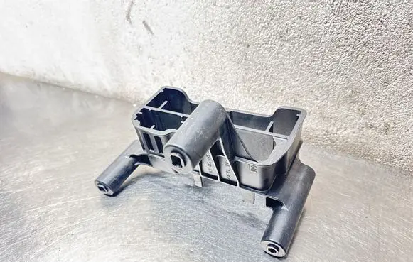 Opel Insignia A ABS pump bracket 329510614