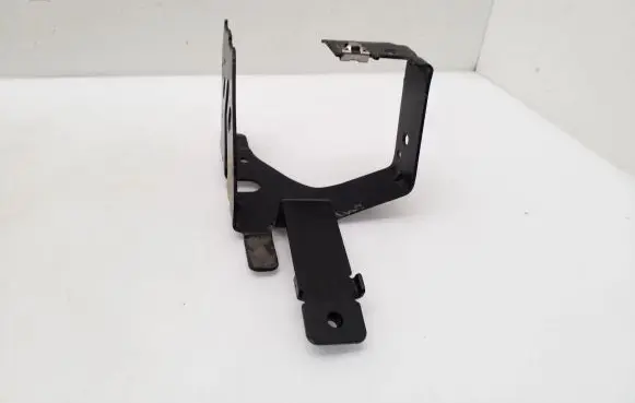 Mercedes-Benz Vito Viano W447 Other engine bay part A6221500073