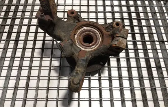 Opel Movano A Front wheel hub spindle knuckle