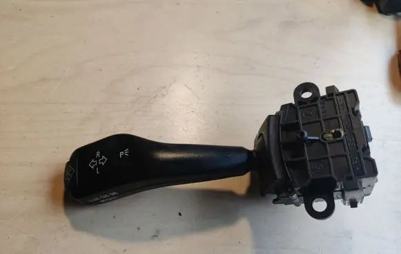 BMW X5 E53 Indicator stalk 8363668