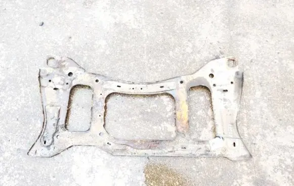 Chrysler Grand Voyager IV Front subframe