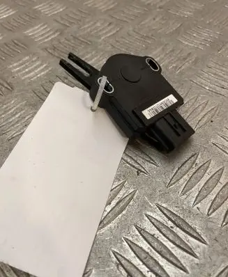 Hyundai Tucson IV NX4 Brake pedal sensor switch