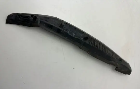 Volkswagen Golf VII Fender end trim 5G0821111A