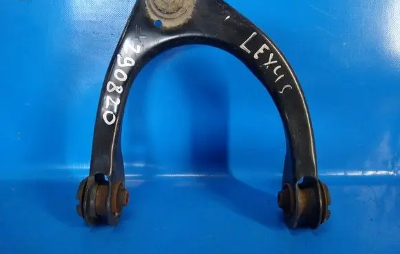 Lexus IS III XE30 Front lower control arm/wishbone 4863059115