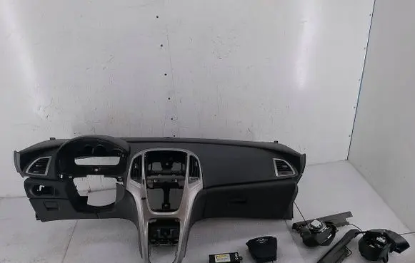 Opel Astra J Dashboard 