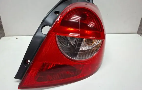 Renault Clio III Rear/tail lights S27639635 89035080
