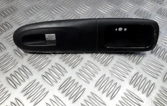 Peugeot 406 Front door window switch trim 26267