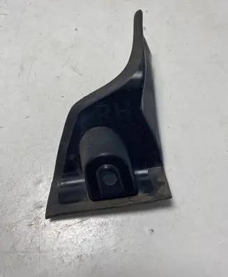 Jaguar F-Pace Fender end trim HK8316114 T4A7698