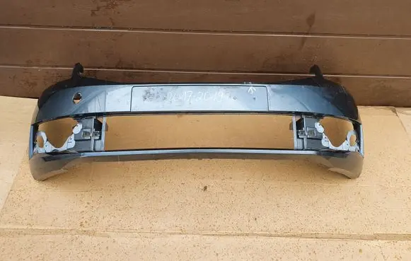 Skoda Octavia Mk3 (5E) Front bumper 5E0807221N