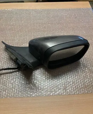 Volvo XC70 Front door electric wing mirror 31218785