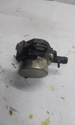 Vacuum pump