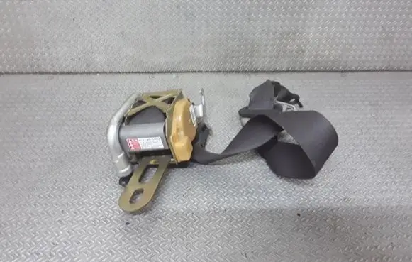 Chrysler 300 - 300C Front seatbelt E40433121