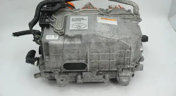 Toyota Yaris Voltage converter inverter G920052031