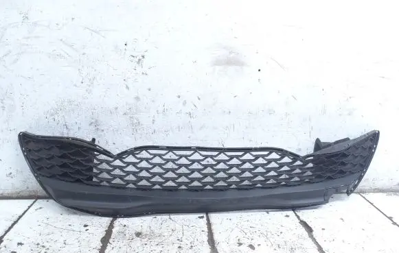 Toyota GT 86 Front bumper lower grill 57731CA410 57731CA4101 57731CA4102