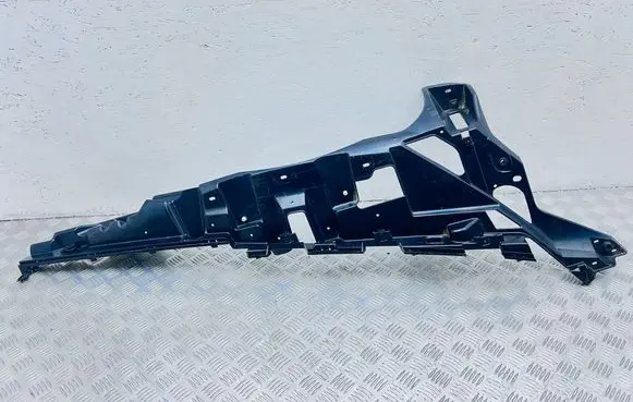 BMW i8 Fender mounting bracket 18951610 7336312