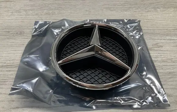 Mercedes-Benz C W205 Manufacturer badge logo/emblem A0008880060