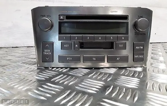 Toyota Avensis T220 Radio/CD/DVD/GPS head unit 8612005080