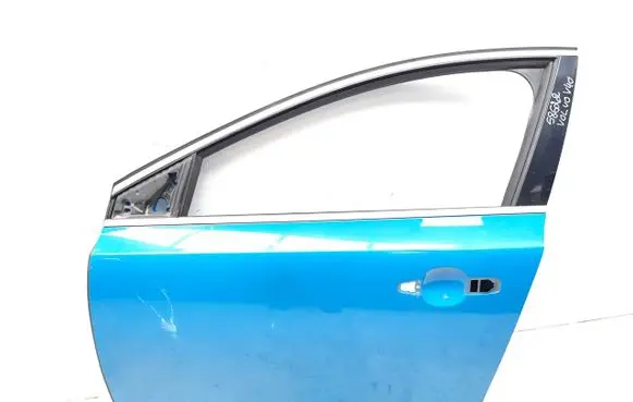Volvo V40 Front door