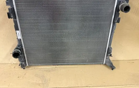 Renault Kadjar Coolant radiator 214107399R