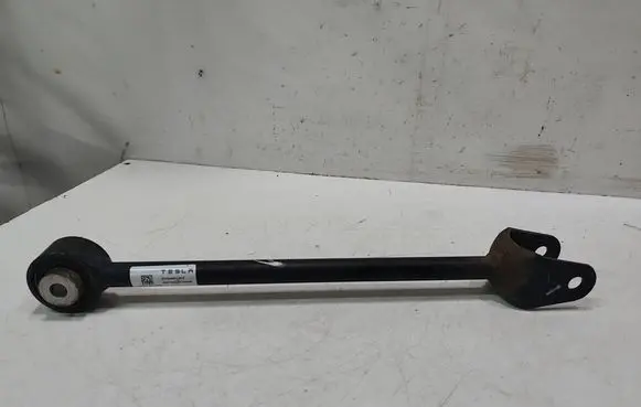 Tesla Model 3 Rear upper control arm/wishbone 104444100F