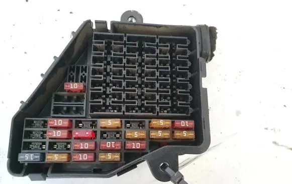 Audi A6 S6 C5 4B Fuse box set
