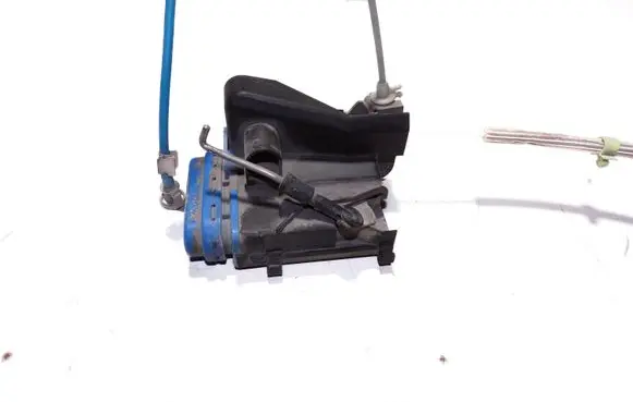 Audi A6 S6 C4 4A Rear door lock 4A0839016D