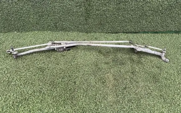 Mercedes-Benz Vito Viano W639 Front wiper linkage 6398200040