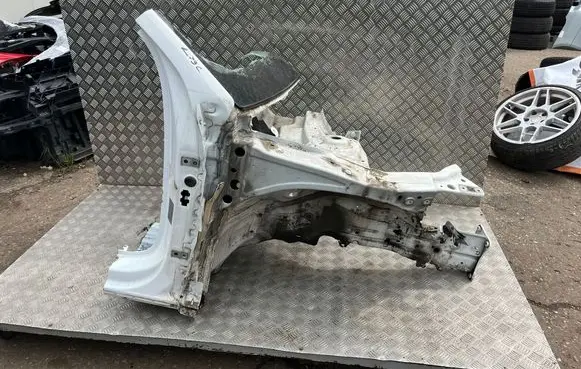 Audi Q2 - Front quarter panel