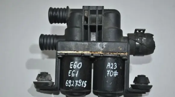 BMW 5 E60 E61 Coolant heater control valve 6927915