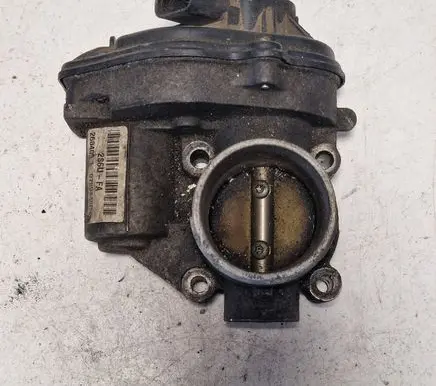 Ford Focus Throttle valve 2S6U9E927D