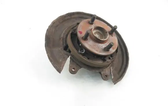 Toyota Corolla Verso E121 Stub axle 