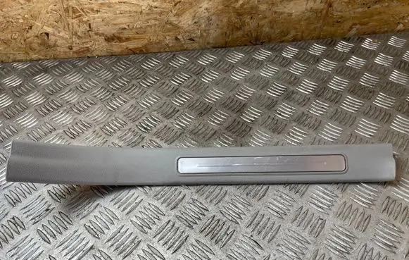 Mercedes-Benz B W245 Rear sill trim cover A1696800874