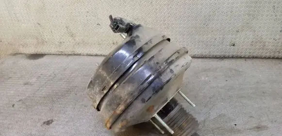 Volkswagen Routan Brake booster P68043800AB