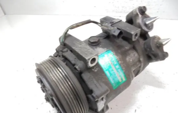 Ford Focus C-MAX Air conditioning (A/C) compressor (pump) 3M5H-19D629-SA