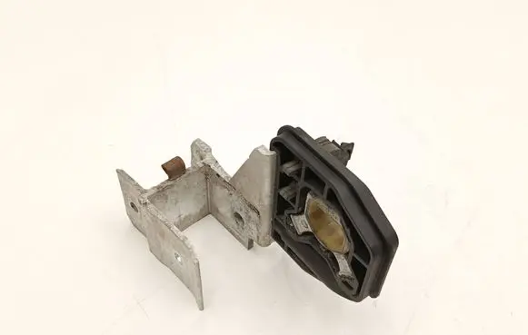 BMW 3 F30 F35 F31 Radiator mount bracket 7600540 4012080B