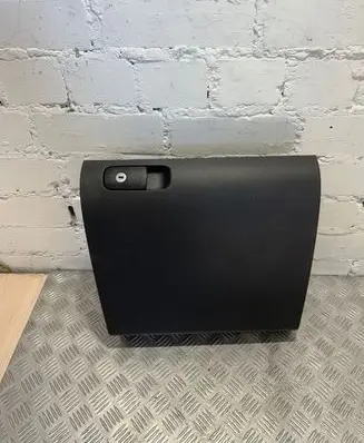 Volkswagen Golf Plus Glove box 5M1857097K