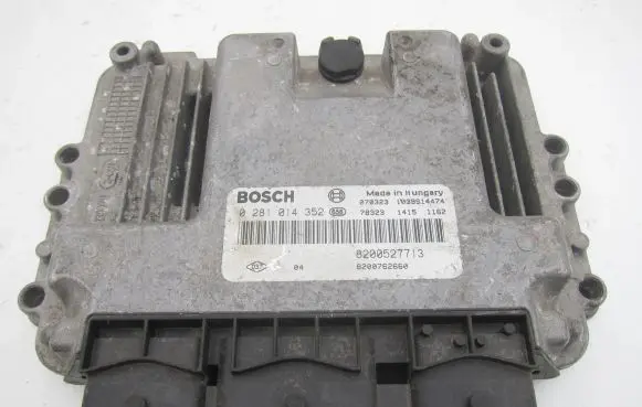 Renault Laguna II Engine control unit/module 8200527713