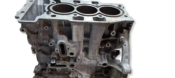 Citroen C3 Engine block S26301293 HN01 10XK14