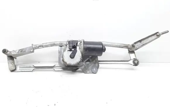 Volvo XC90 Front wiper linkage and motor 8620509