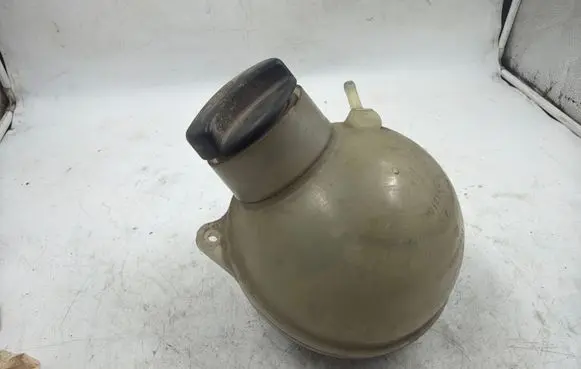 Volkswagen Sharan Coolant expansion tank/reservoir 7M0121407
