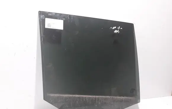 Volvo XC90 Rear door window glass 31371003
