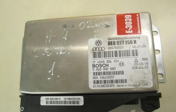 Audi A4 S4 B5 8D Gearbox control unit/module 8E0927156R