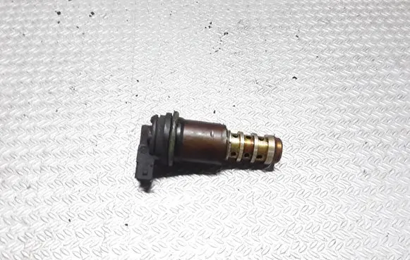 BMW 7 E65 E66 Camshaft vanos timing valve 170732308