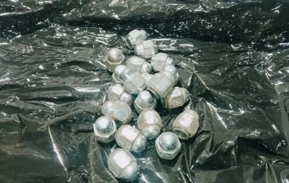 Toyota Corolla Verso AR10 Nuts/bolts 