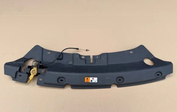 Ford Kuga II Engine bonnet/hood lock trim molding CV4416613AA