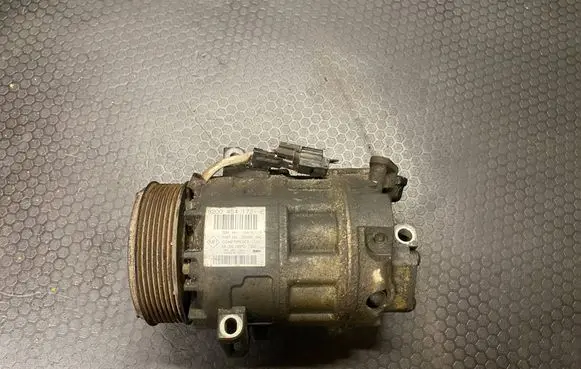 Opel Vivaro Air conditioning (A/C) compressor (pump) 8200454172 1081927376 Z0008804C