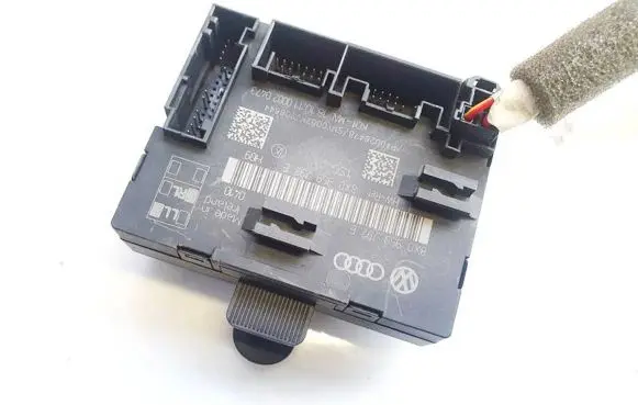 Skoda Superb B6 (3T) Door control unit/module 8x0959792e