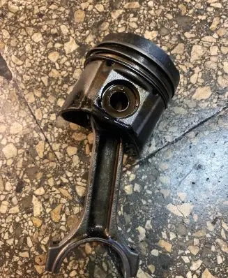 Renault Laguna II Piston 087089